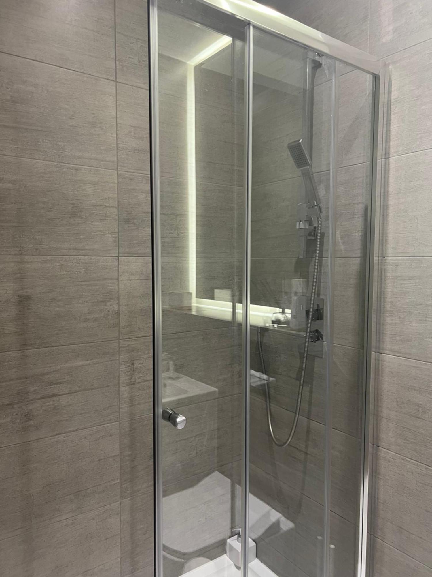 Luxurious Short Stay Flat In מילטון קינס מראה חיצוני תמונה